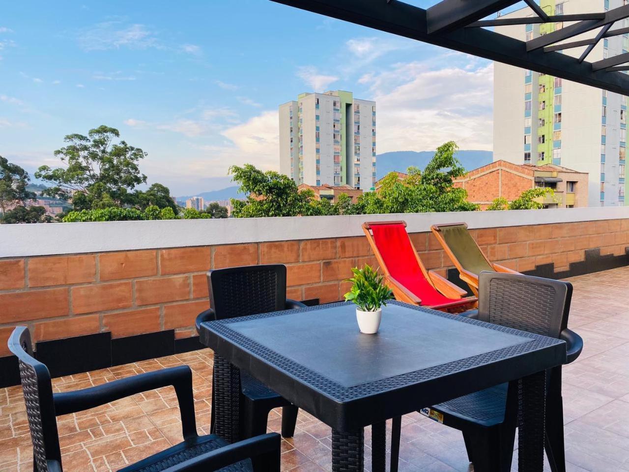 Mi * Medellin